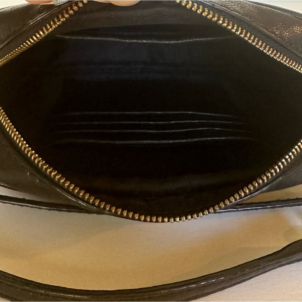 EUC Michael Kors small black leather crossbody bag - Picture 5 of 6